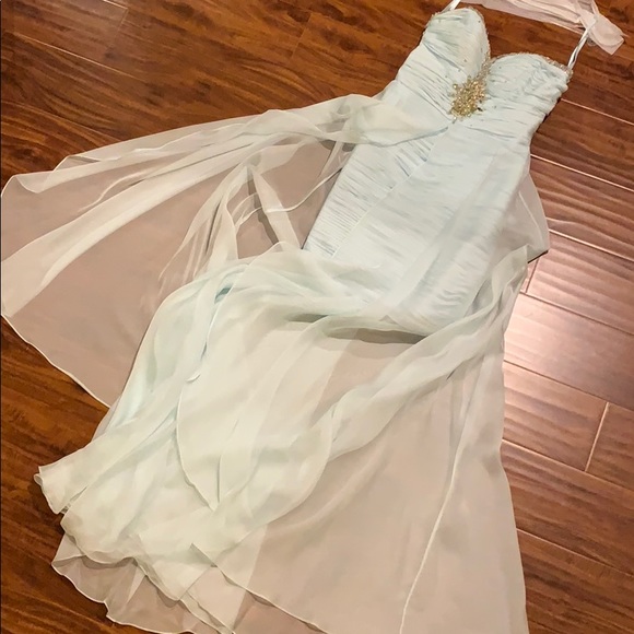 Beautiful sky blue/teal Mac Duggal Hi/Lo Dress - Picture 2 of 7